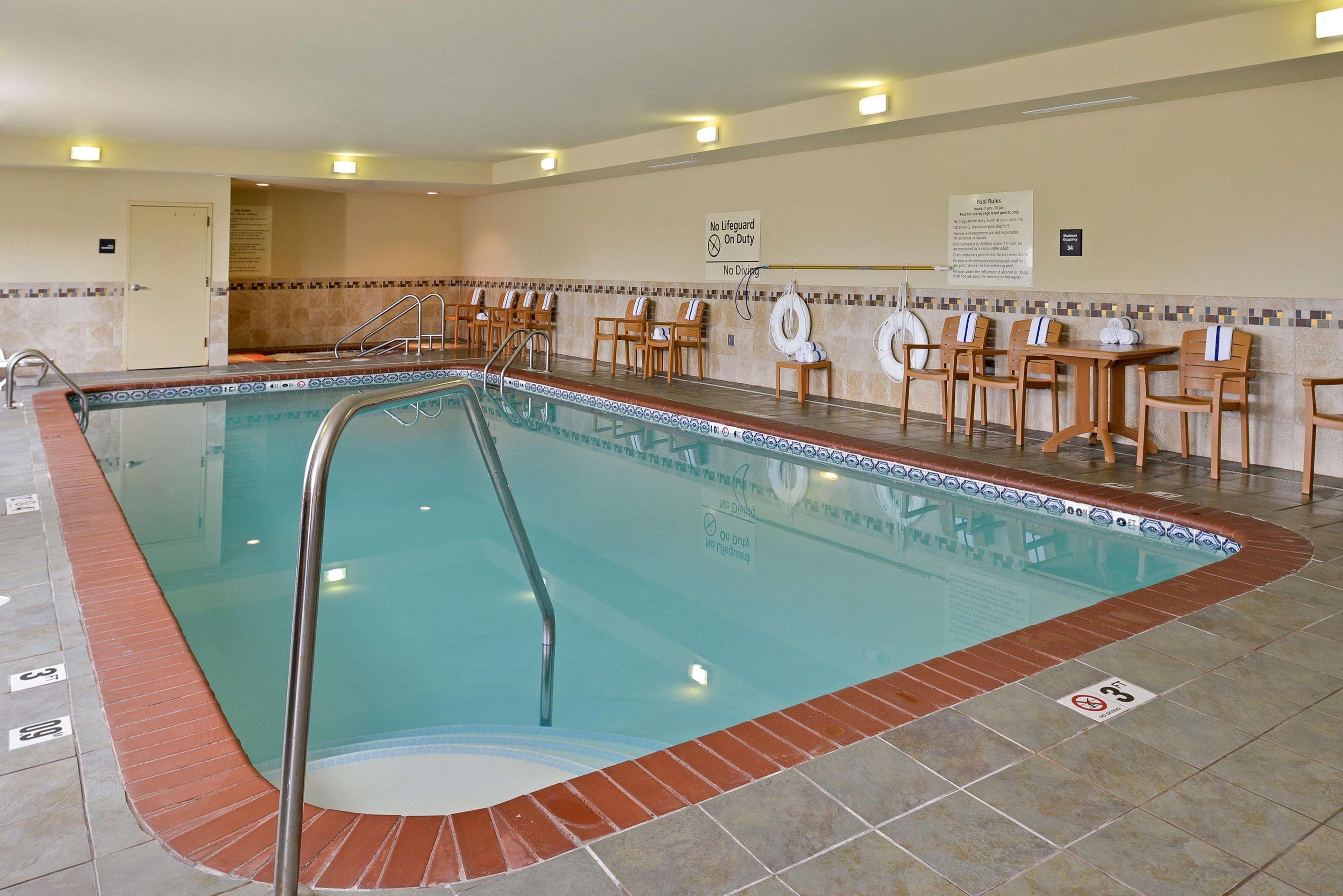 Hampton Inn Muscatine Eksteriør bilde